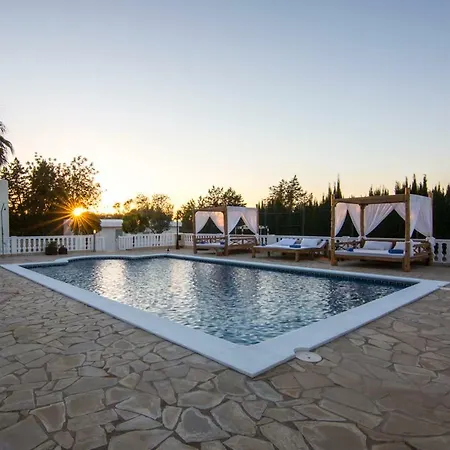 Raes Villa *